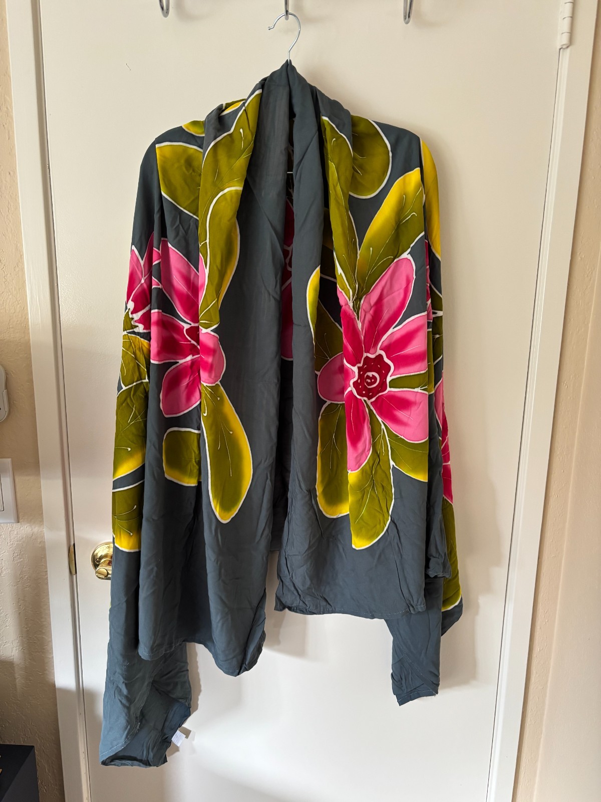 NWOT. Gray, pink and chartreuse tropical flower pareo / sarong hand painted.