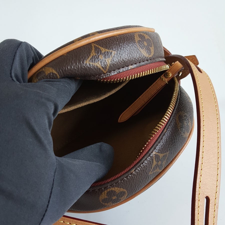 Louis Vuitton Round Boîte Chapeau Souple brown monogram shoulder crossbody bag