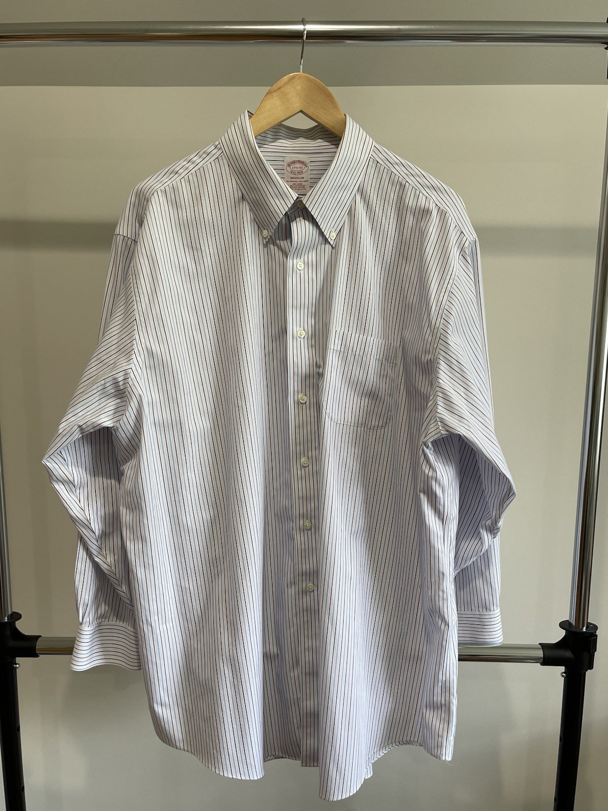 Brooks Brothers White Shirt with Light Blue Pinstripes Button-Down – 17 1/2-33.