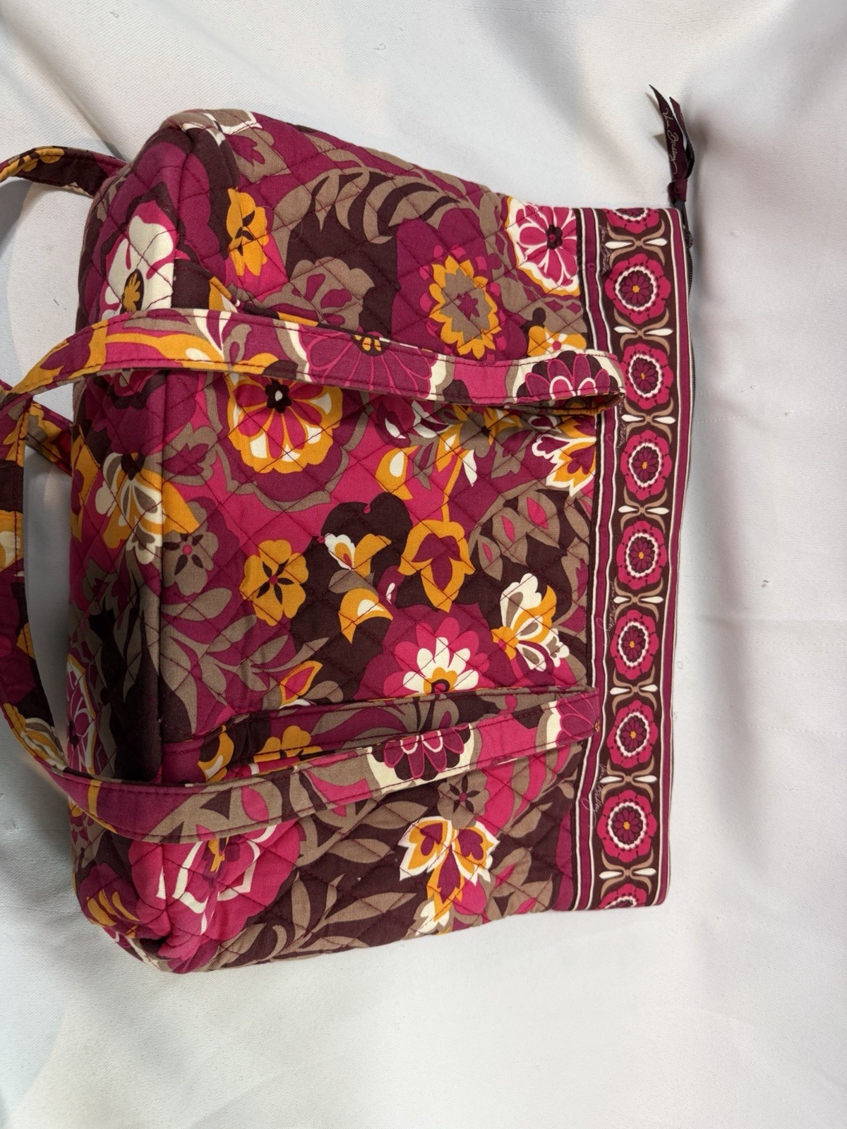 Vera Bradley Medium Shoulder Bag Zipped Compartment, Clean