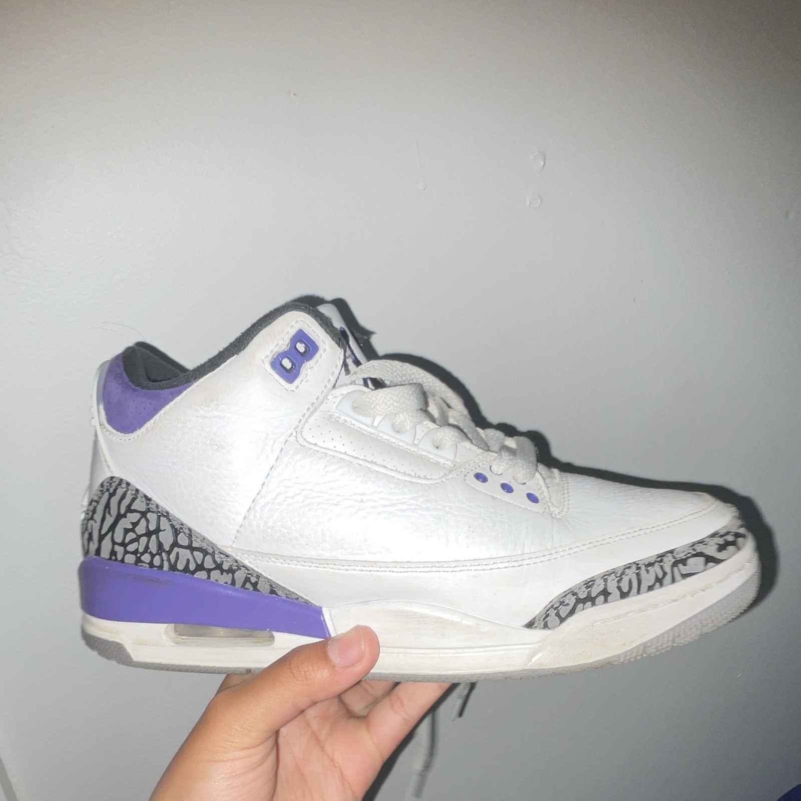 Jordan Air Jordan 3 Retro Dark Iris Men’s Mid Top Athletic Sneakers CT8532-105