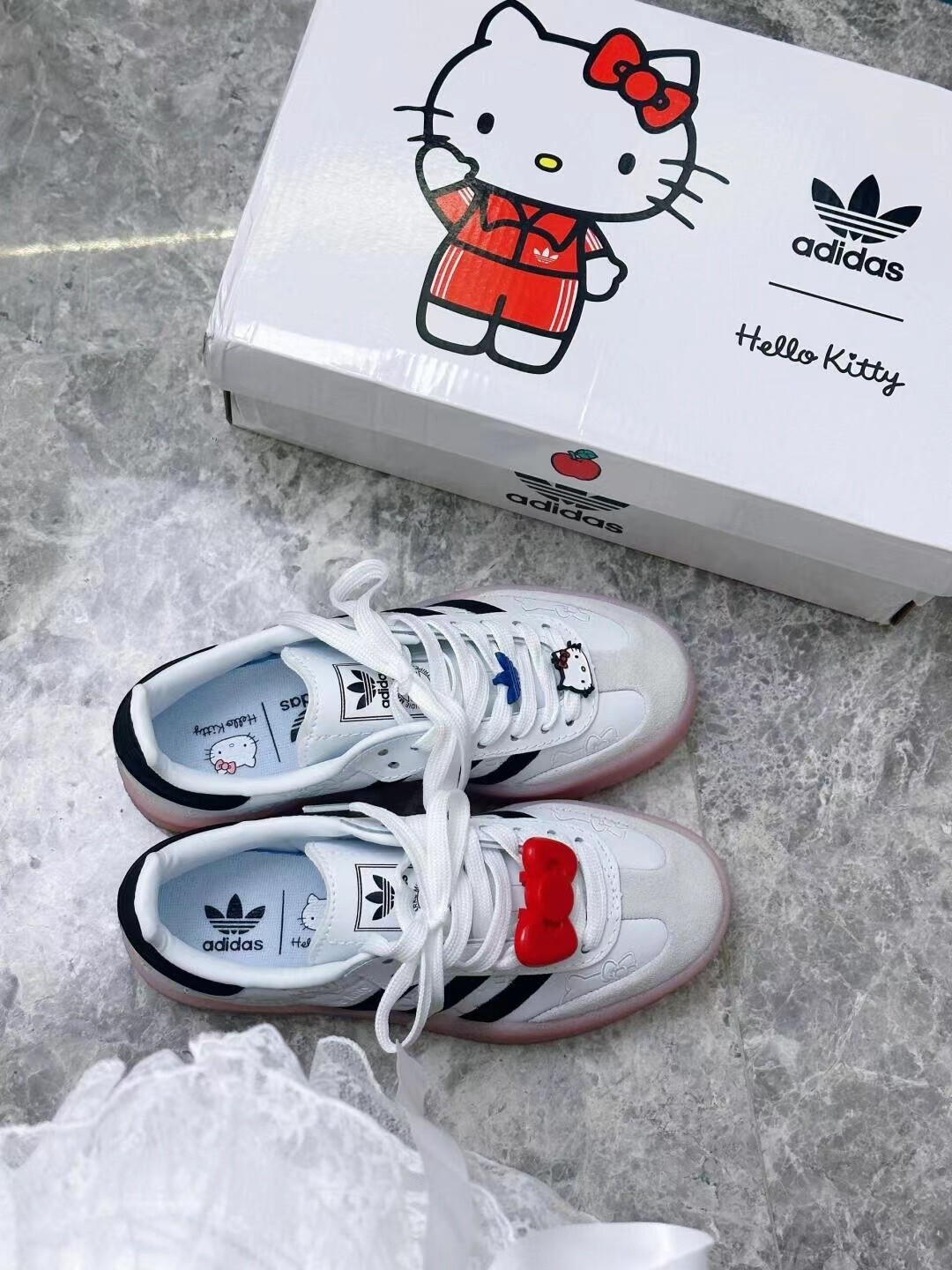 adidas Originals Sambae Hello Kitty IG4450
