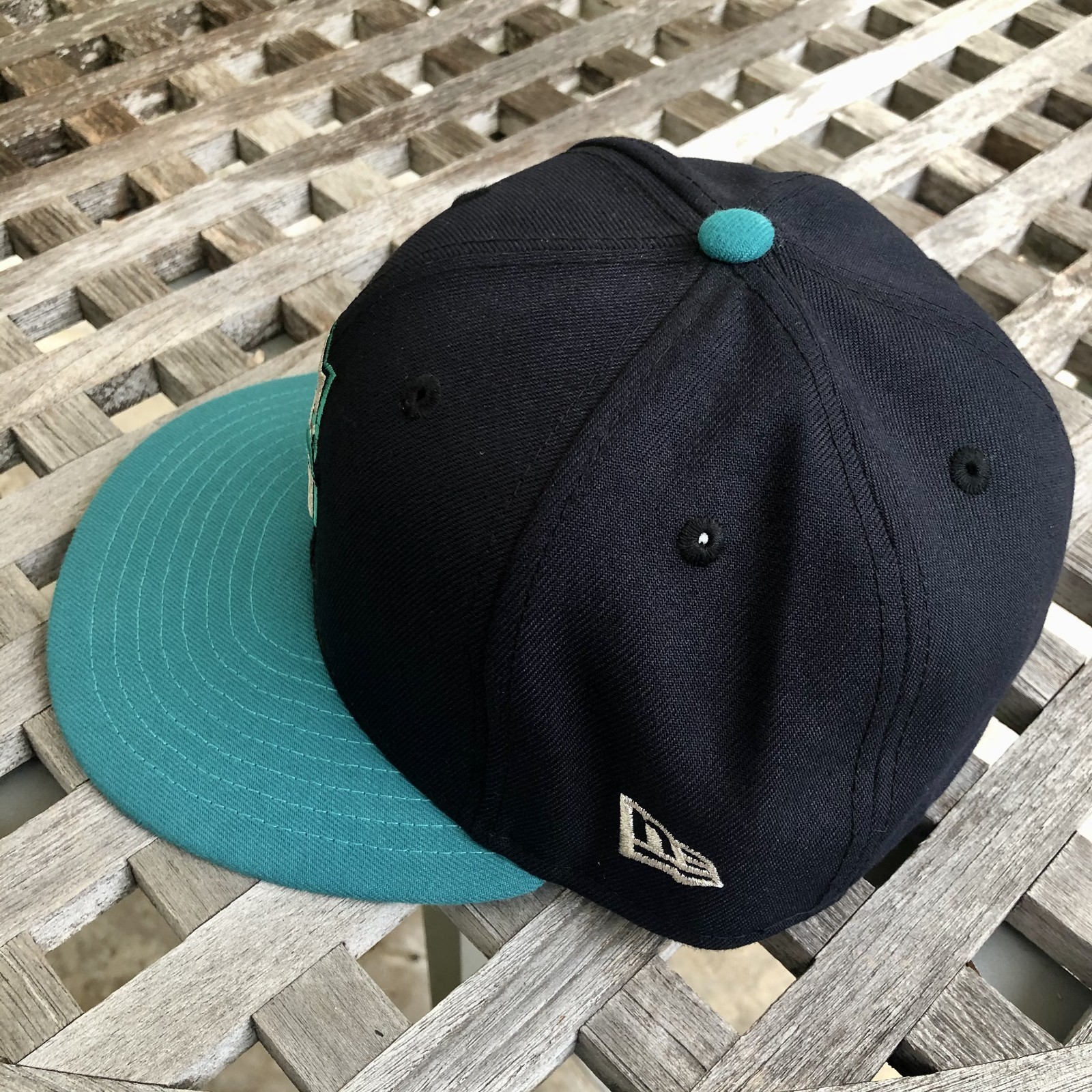Seattle Mariners Logo MLB New Era 59FIFTY 2 Tone Fitted Hat 7 1/4