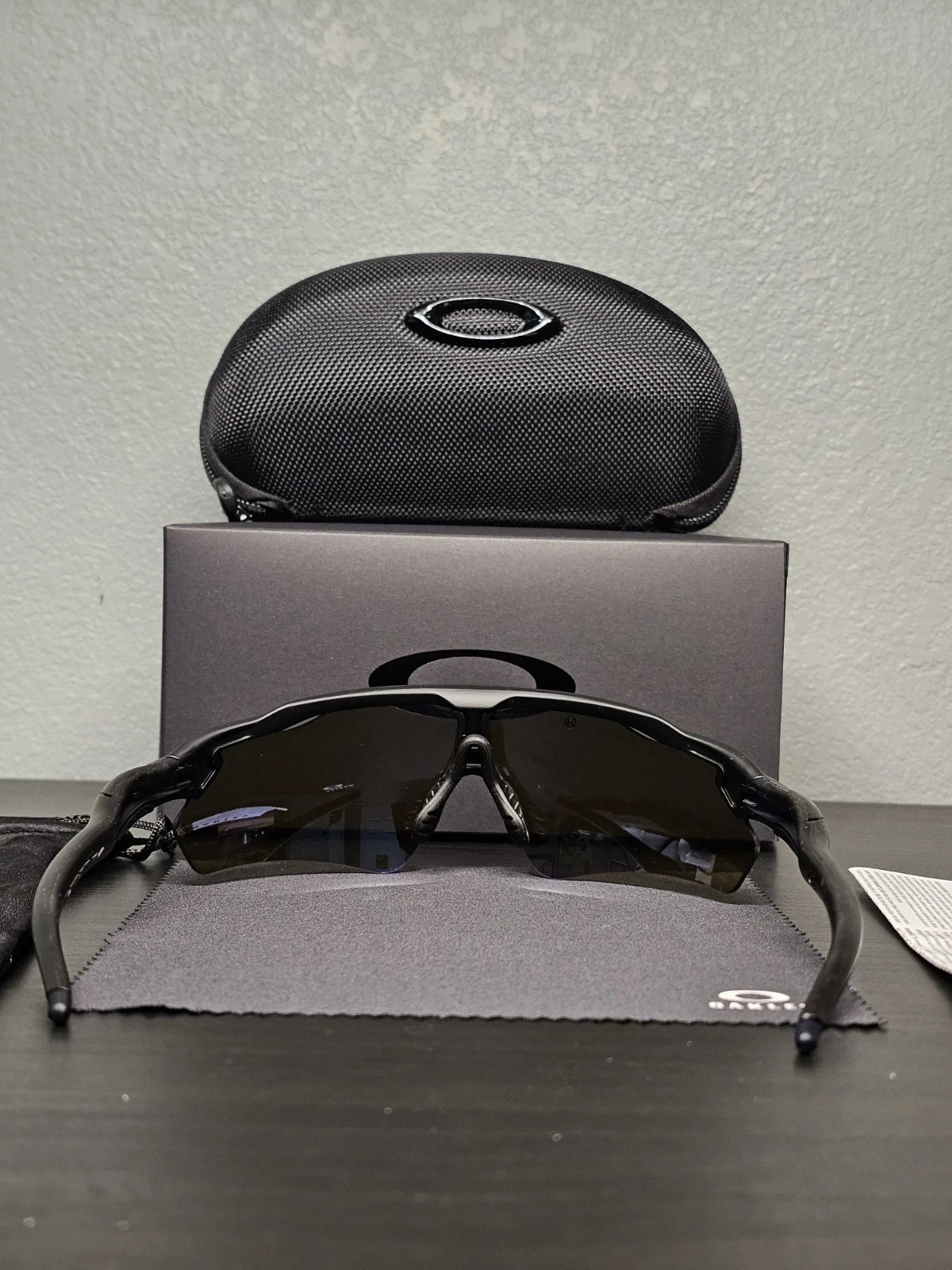 Oakley Radar EV Path Prizm, Sapphire Blue Lens Polarized Black Frame OO9208-07