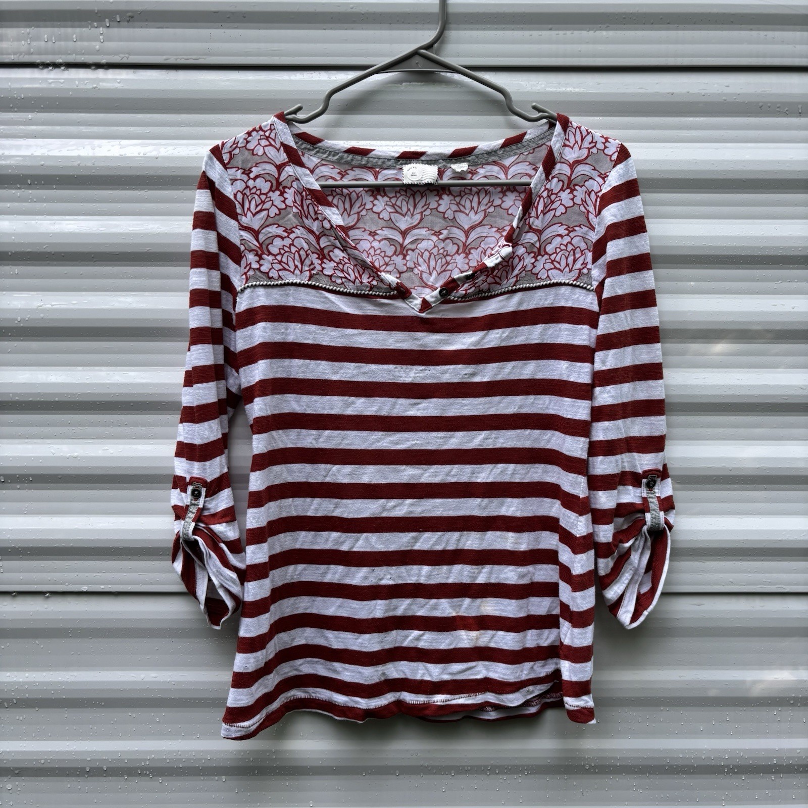 Postmark Anthropologie Red White Striped Floral Lace Yoke Henley Tee Top Small