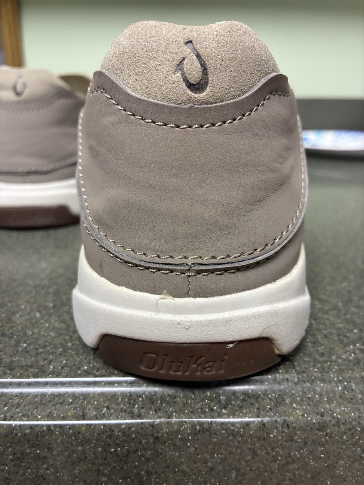 Olukai Lae’ahi Men’s Size 9.5 Slip On Beach Sneakers Clay Clay 10443-1010 Mesh