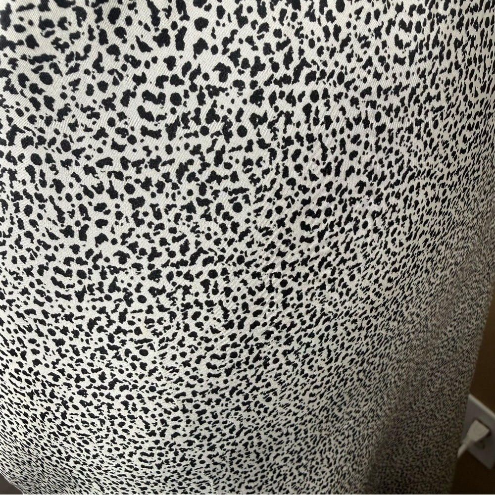 Sienna Sky Black And Cream Speckled Satin Skirt Size L Elastic Waist Mid Length