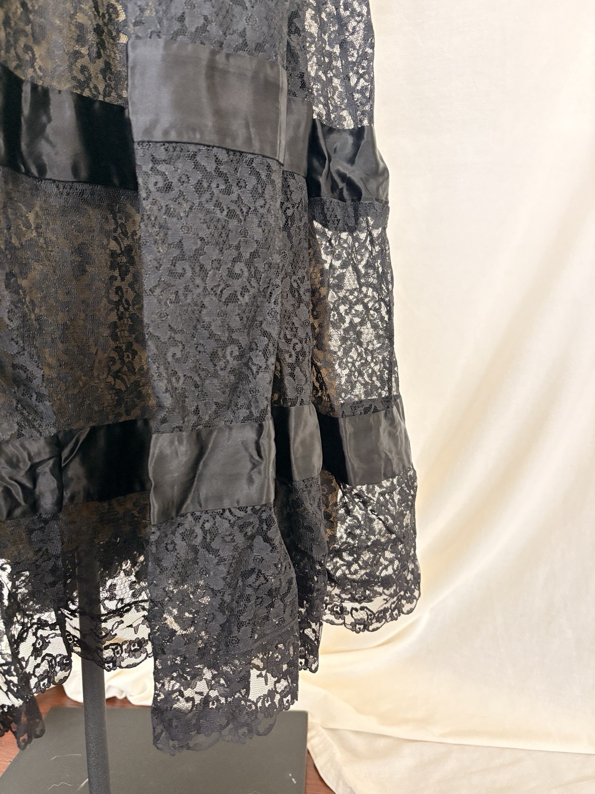 Vintage 70s Gothic Black Floral Lace Tiered Fully Lined Maxi Dress S