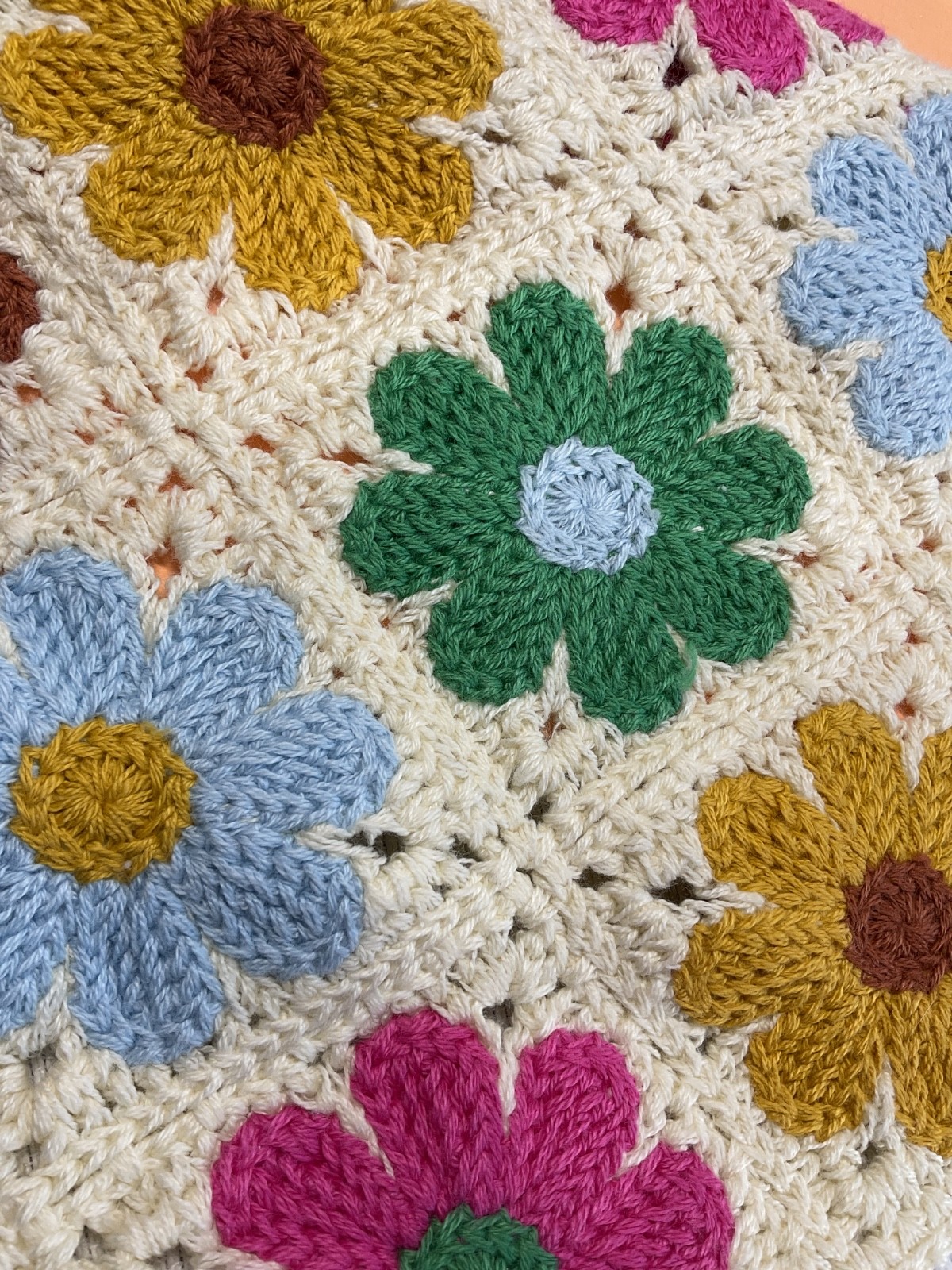 Piper K Crochet Head Scarf MOD FLOWERS 100% POLYESTER NIP