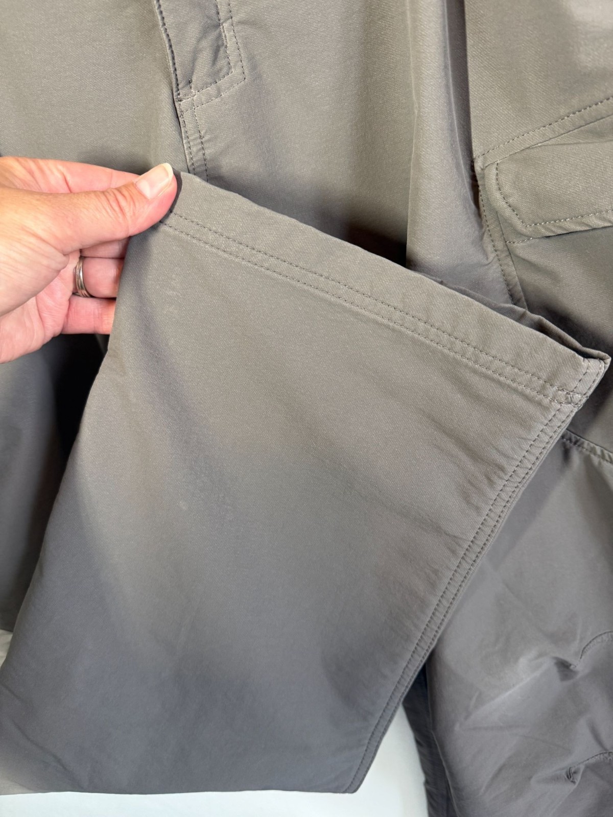 Truewerk T2 Pant Gray Mens 42×32 Work Pants Technical Cargo Stretch Mid Weight