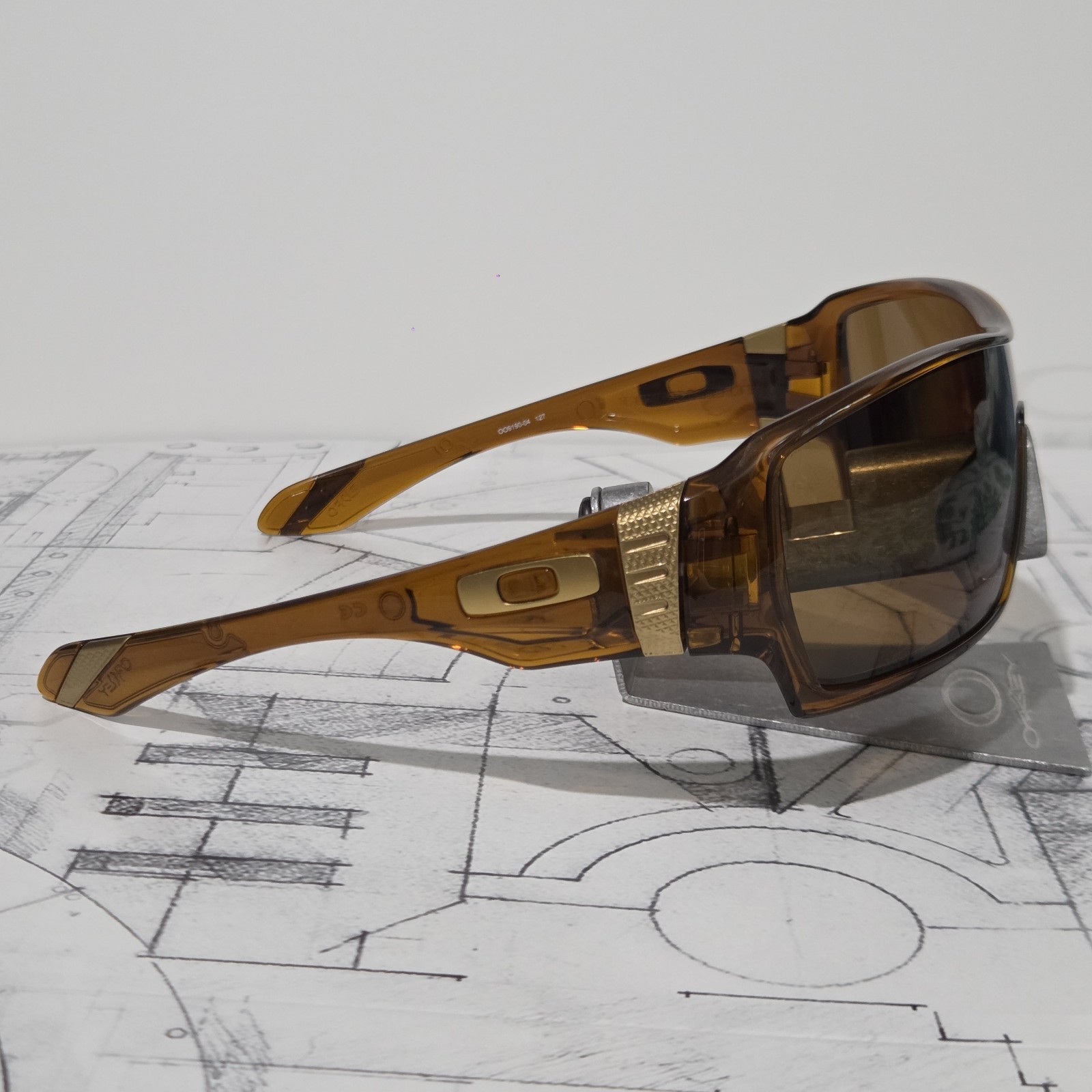 Oakley Offshoot Dark Amber / Bronze Polarized OO9190-04