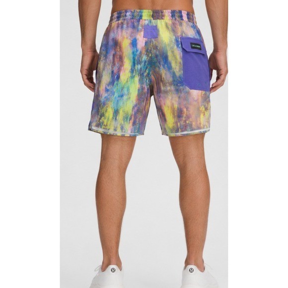 Lululemon Lab Mens Multi Color Abstract Print Cargo Shorts Purple Blue Large