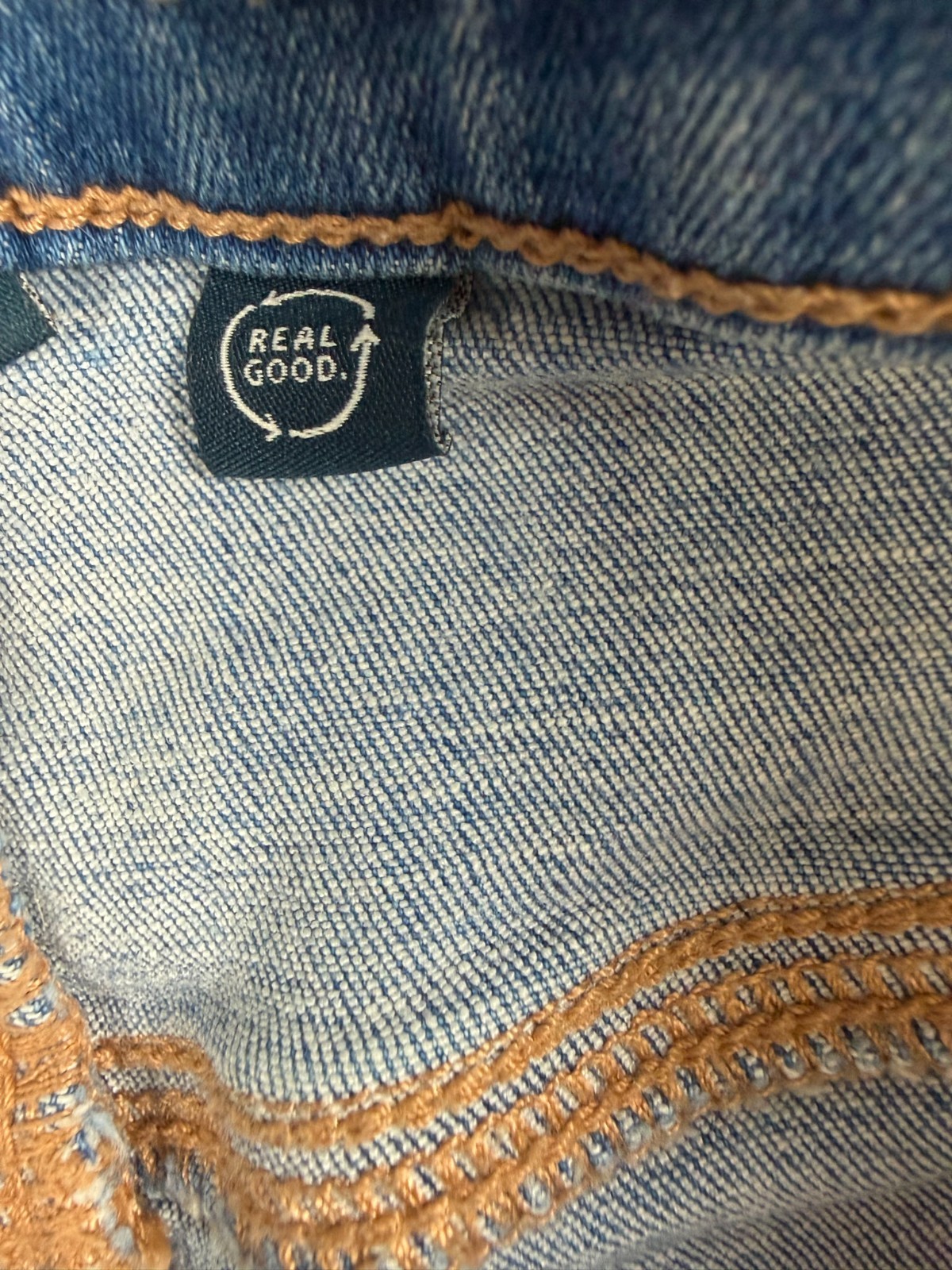 American Eagle Hi-Rise Shortie Light Wash Distressed Denim Shorts Lace Detail