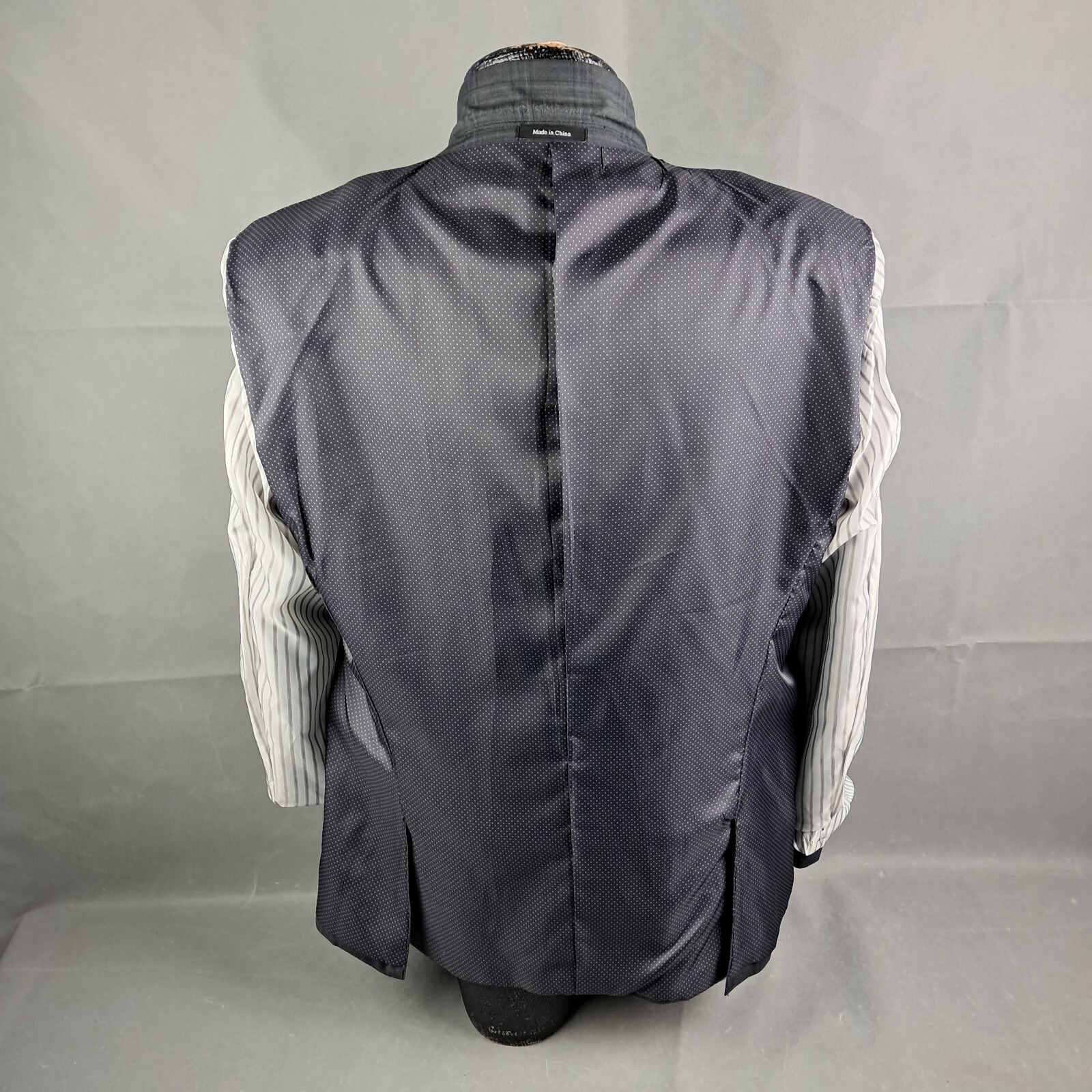 Egara Extreme Slim Fit Sportcoat 48R Mens Gray Windowpane Check 2-Button Jacket