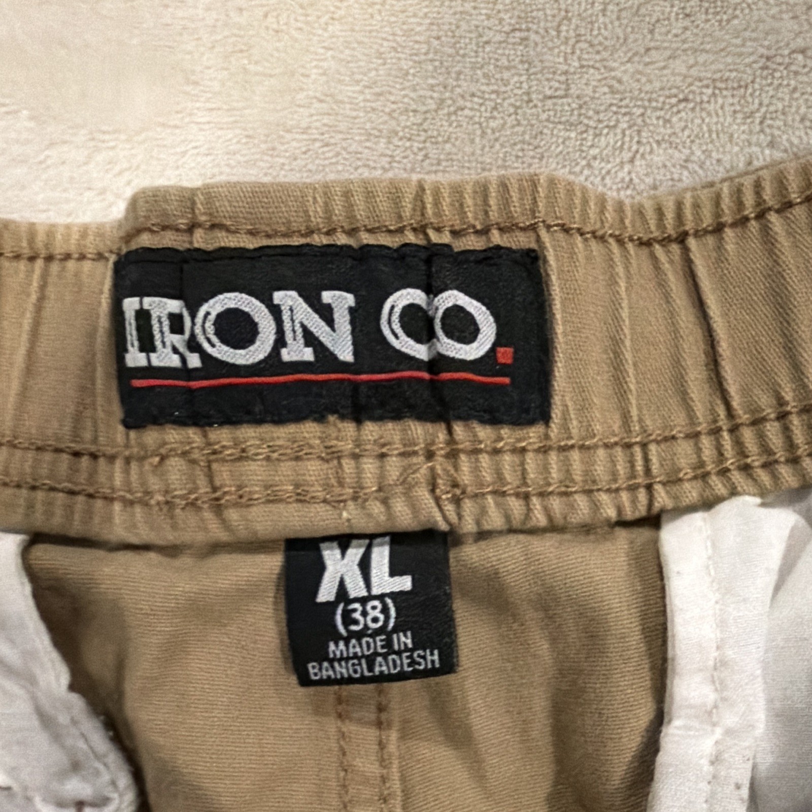 Iron Co. Men’s Beige Cargo Shorts Size XL Canvas Cotton Elastic Waist Pockets