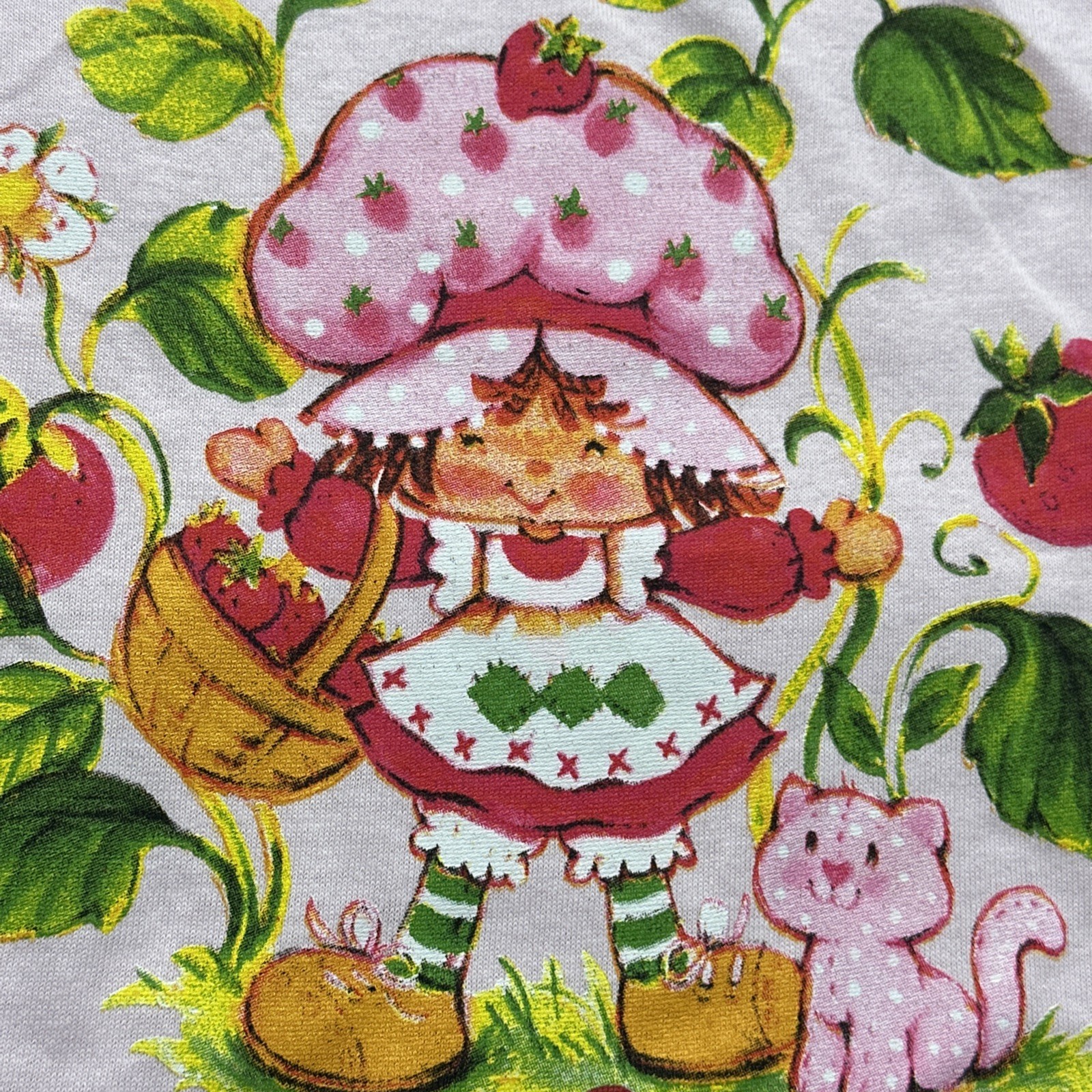WOMENS STRAWBERRY SHORTCAKE SHORT SLEEVE GRAPHIC T-SHIRT “LIFE IS SWEET” XS NWOT