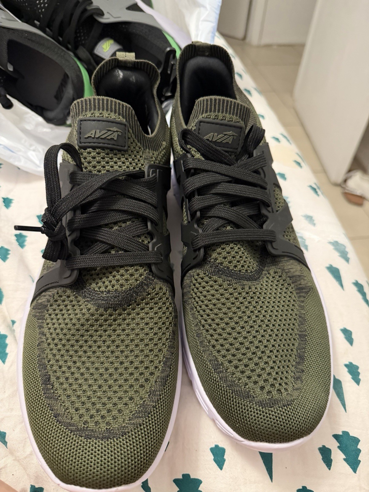 Avia Men’s Knit Lace-Up Low Top Athletic Sneakers Green Black White