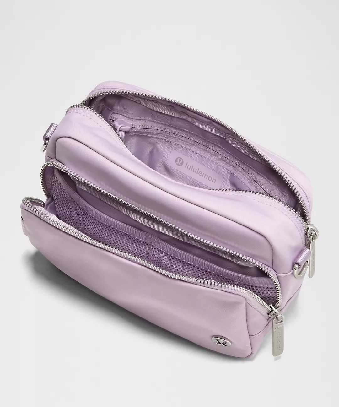 Everywhere Crossbody Bag 2L Metal Hardware