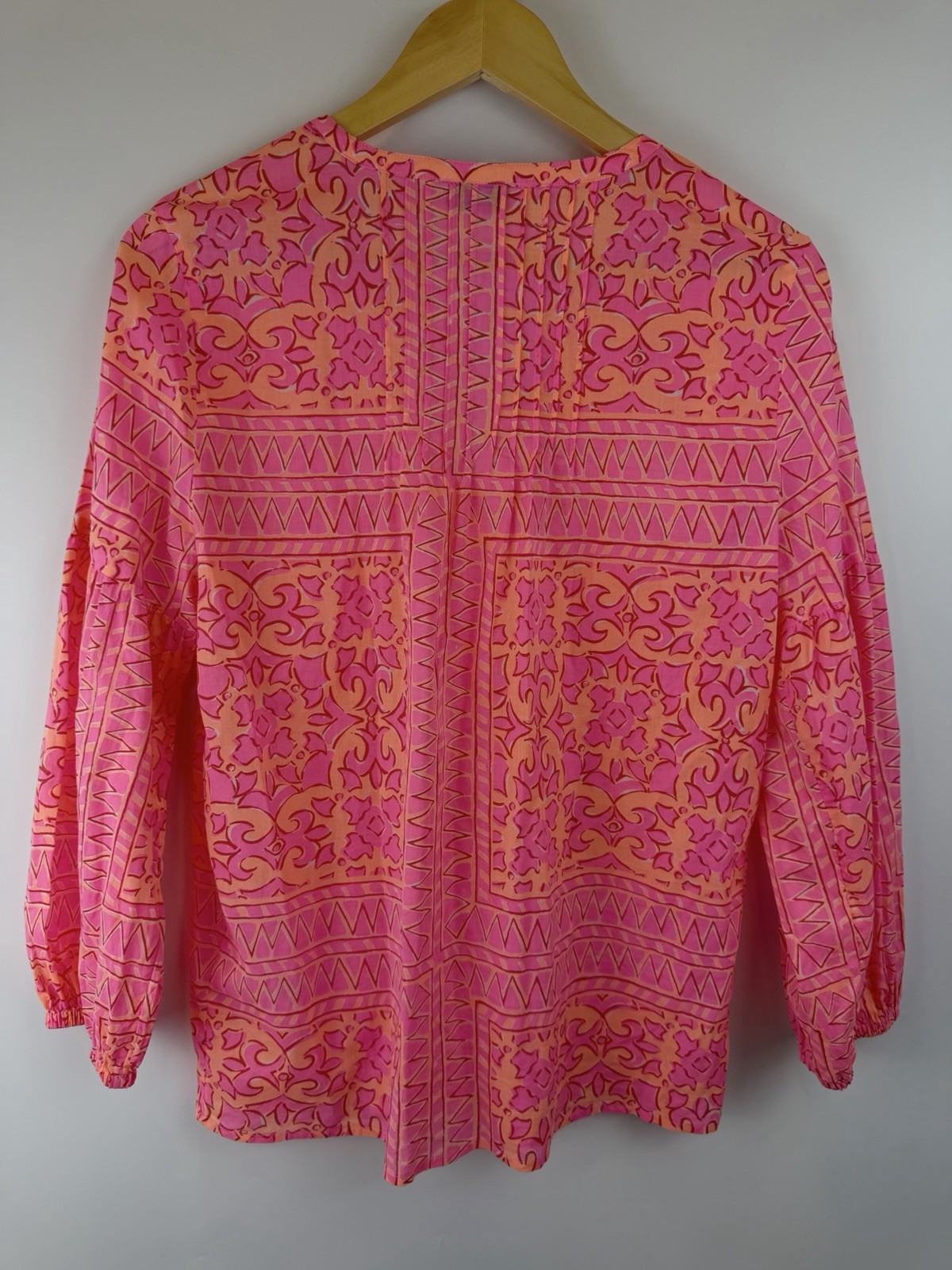 Vineyard Vines Tassle Boho Bright Pink Long Sleeved Blouse 100% Cotton Small