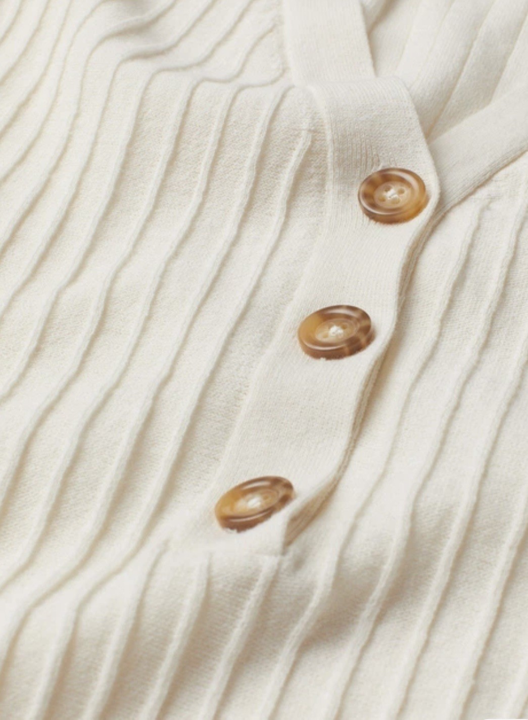 H&M woman Cream Ribbed Knit Top Short Sleeve Button V-Neck Minimalist Size XL