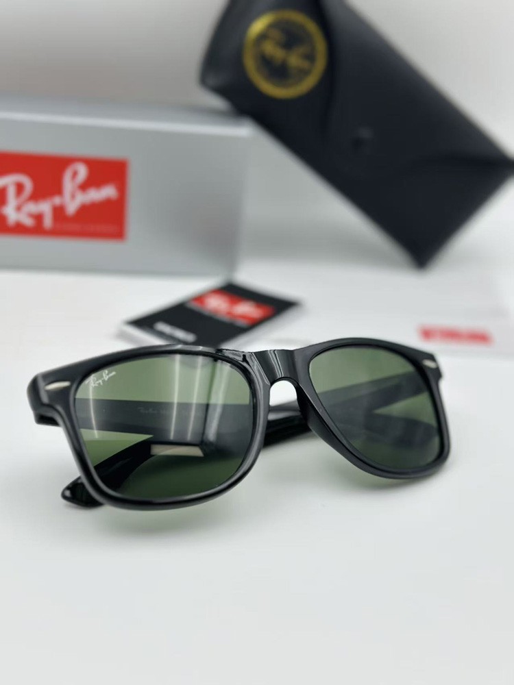 Ray-Ban Wayfarer Black Sunglasses G-15 Green Lenses + Case, Cloth, Manual & Box