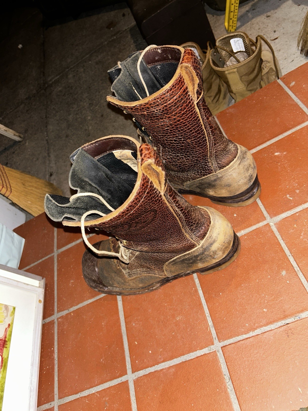 JK Bison Logger Boots 9.5 B Composite Toe Lineman Shank Tuff Toe