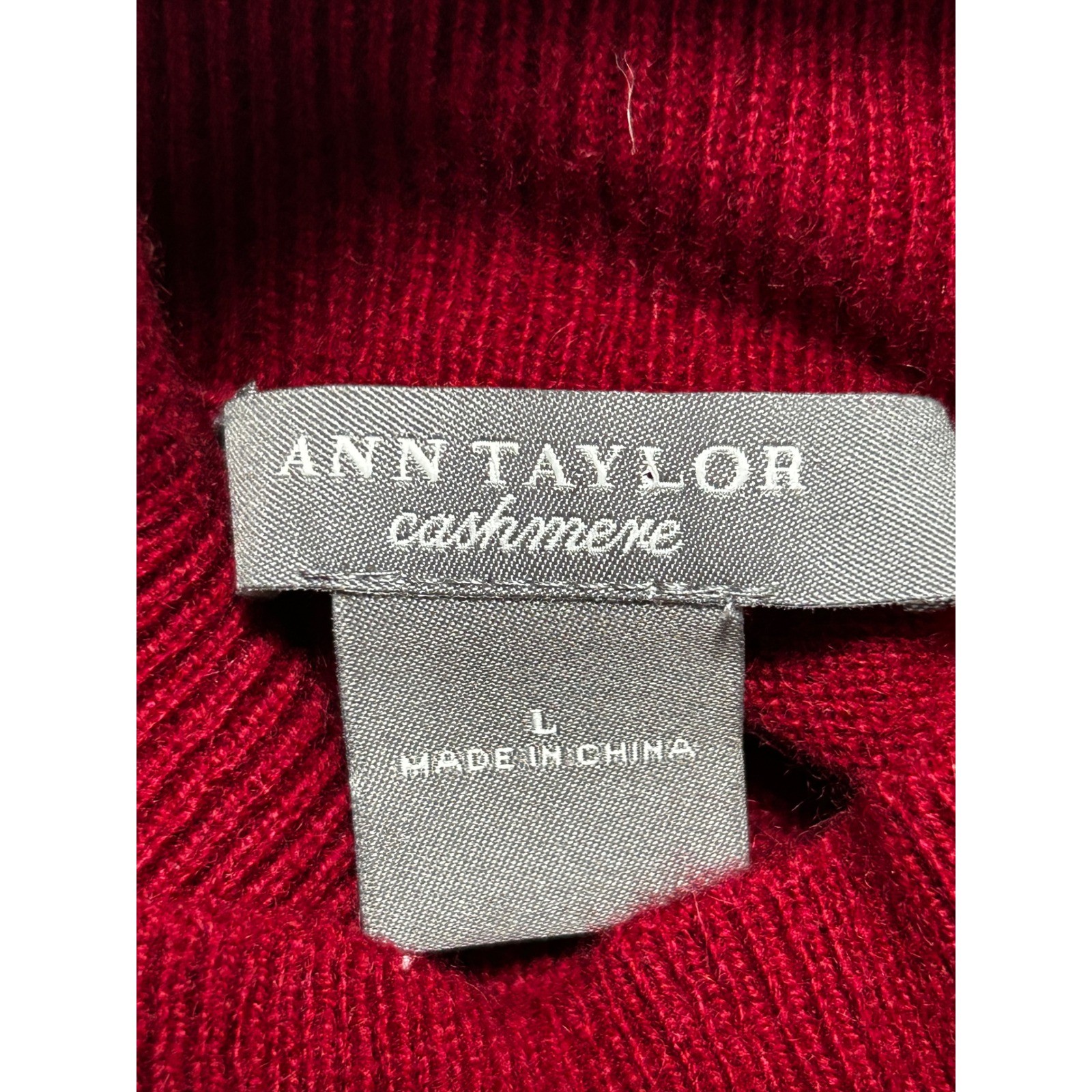 Ann Taylor Cashmere Turtleneck Sweater Red Large Long Sleeve Ribbed Knit