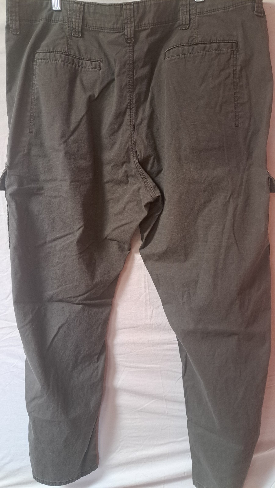 Wrangler Men’s Cargo Pants 44×32 Charcoal Gray *See Description