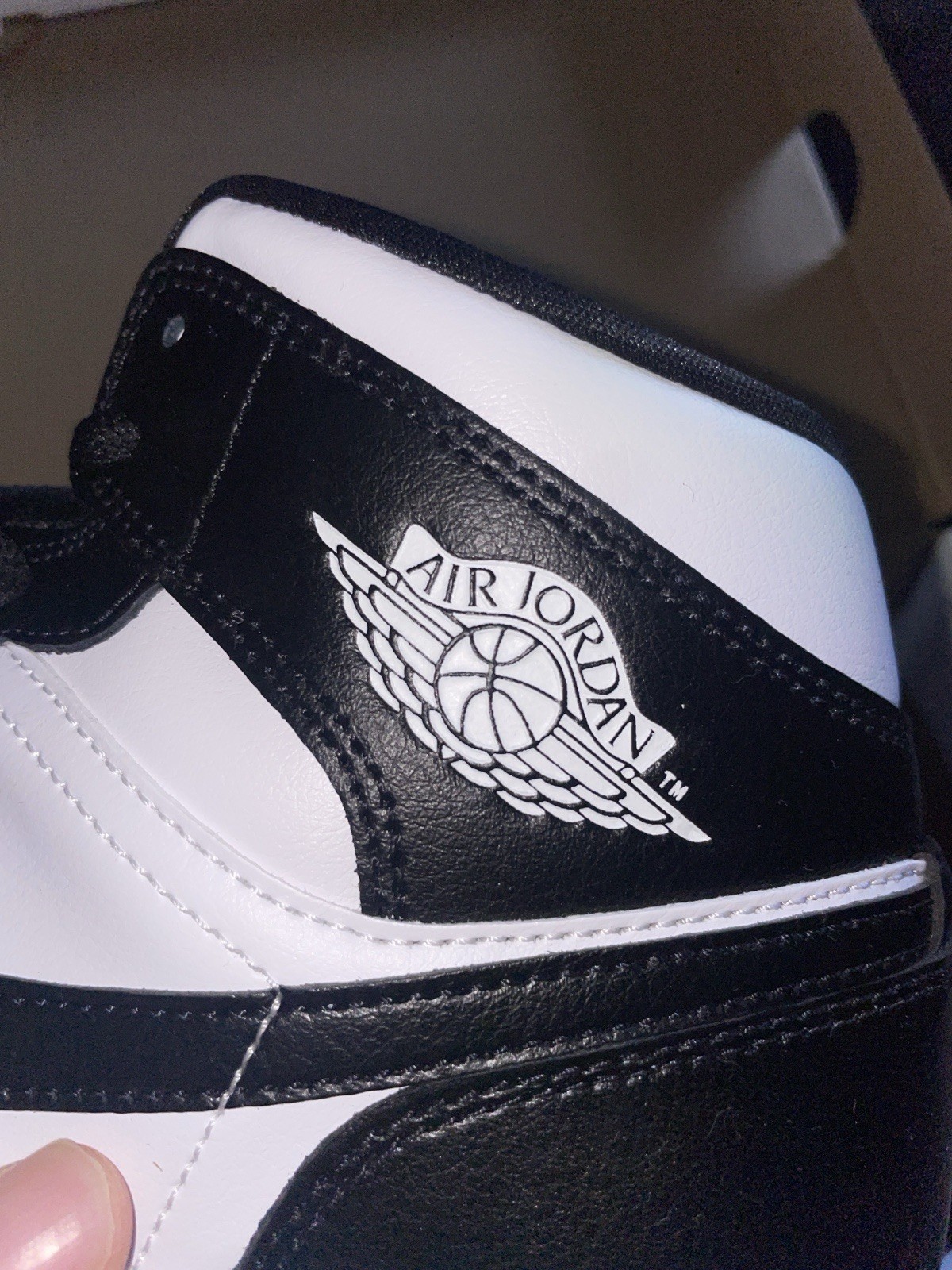 Air Jordan 1 Mid Panda Women’s Size 9 DV0991-101 Black White New In Box