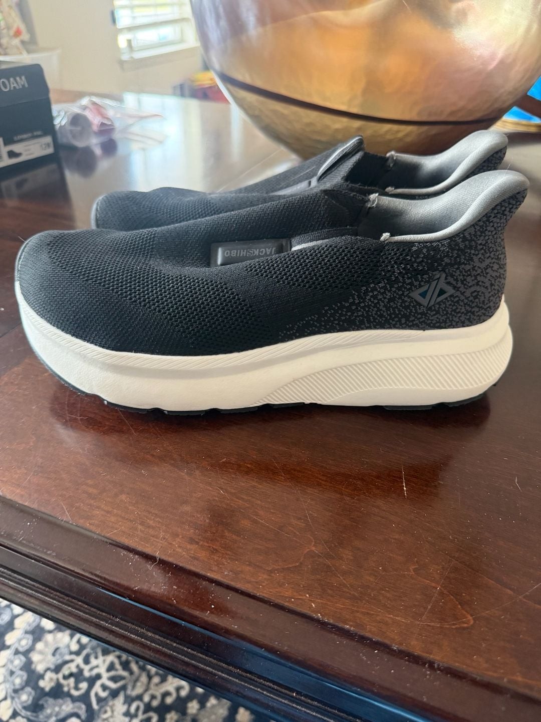 Jakshibo Men’s Orthotic Slip-On Wide Toe Walking Sneakers