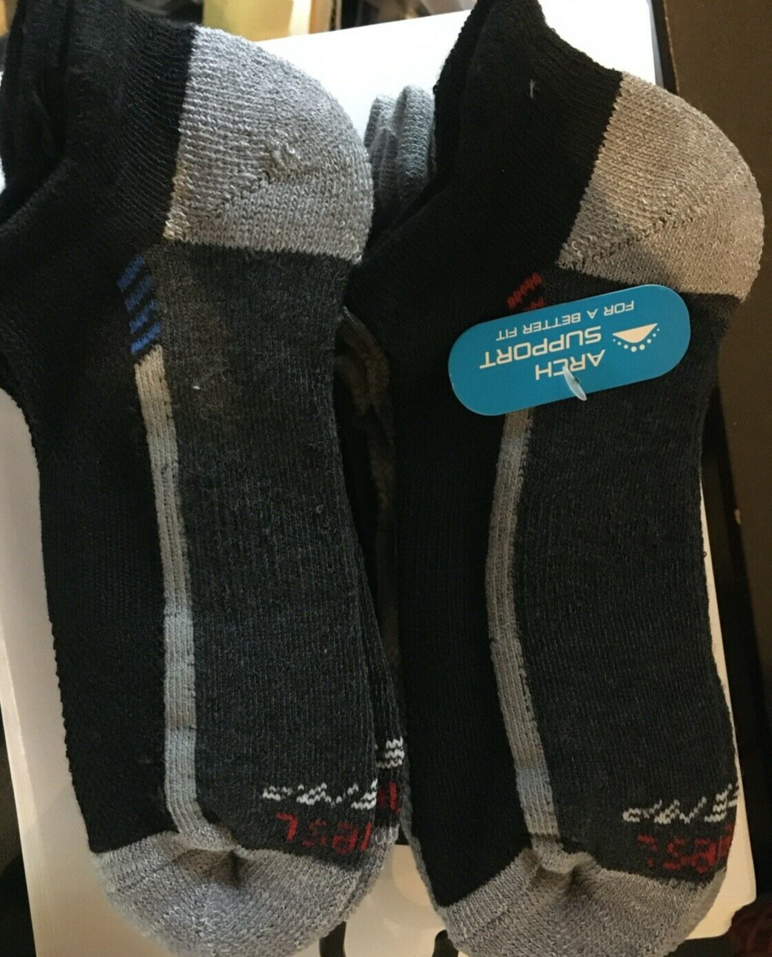 Hanes Boys 10 – Pack No Show Socks Assorted Colors Size L / G Boys Shoe size 3-9