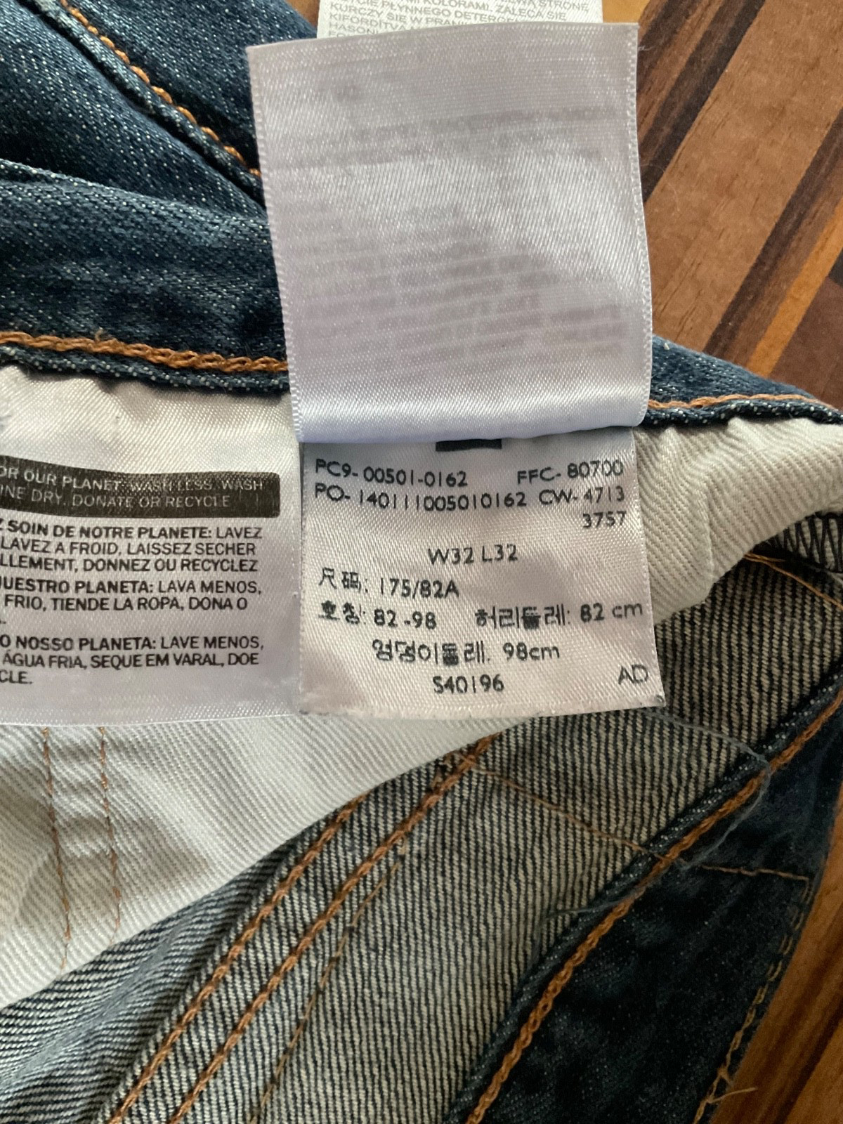 Levi’s 501 Dark Blue Button Fly Denim Jeans W32 L32 Mens