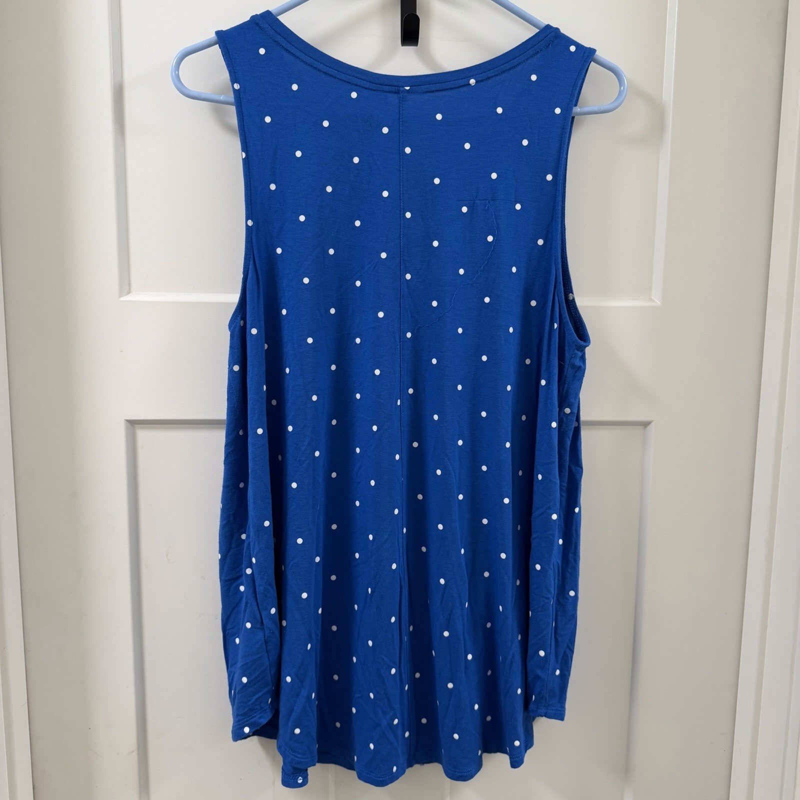 Old Navy Women Royal Blue With White Polka Dots Round Neckline Sleeveless ShirtL