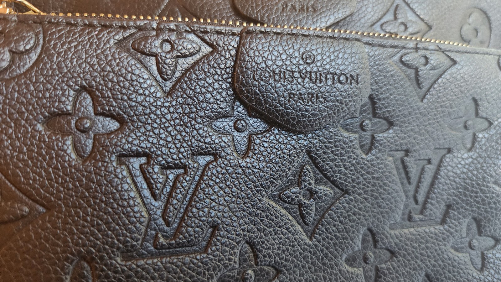 Louis Vuitton Multi Pochette Shoulder Bag Black Leather