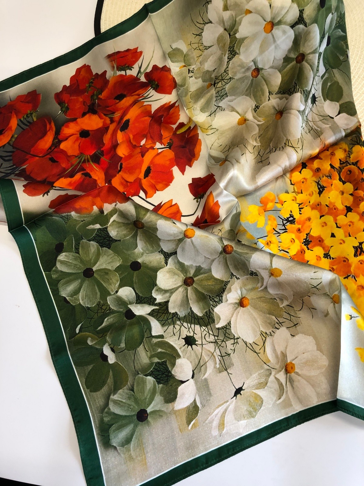 100% Silk Mulberry Neckerchief Women Orange Flower Vintage 27″ Square Scarf Wrap
