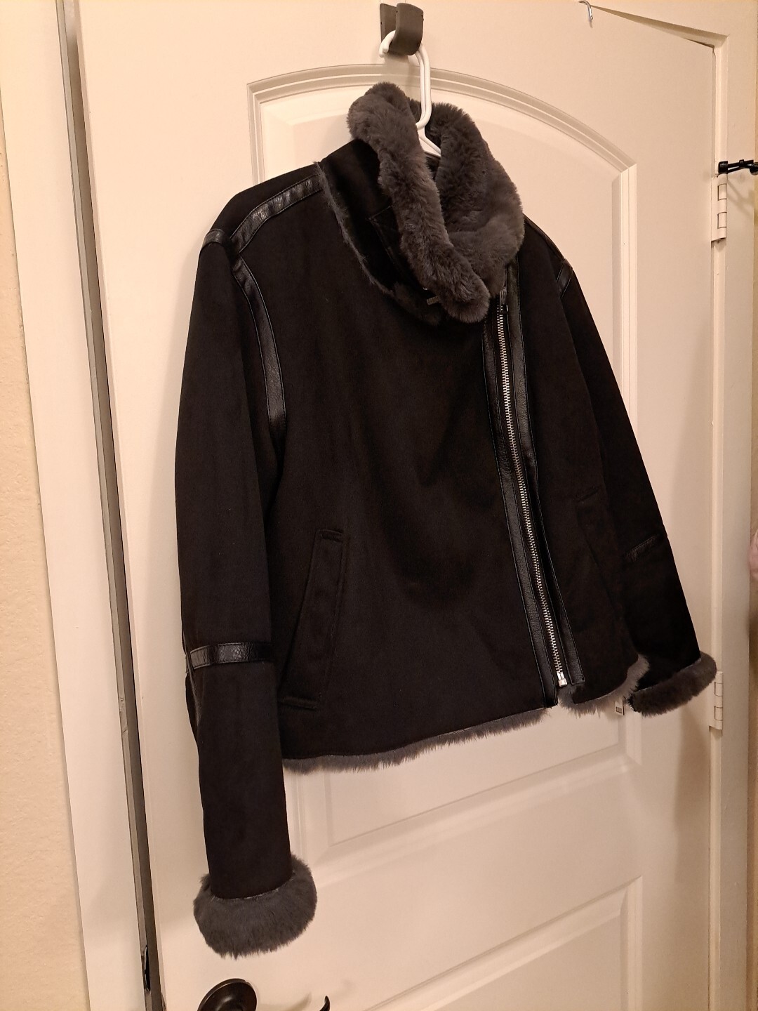 Zara Faux Fur Moto Jacket Black Size L Short EUC 100% Returns Accepted
