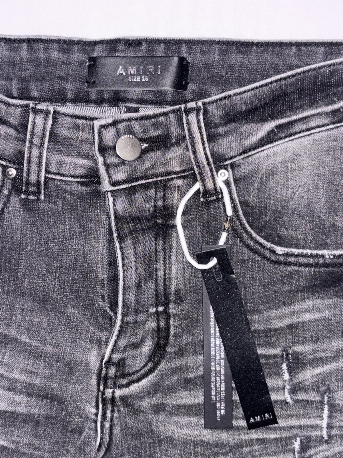 AMIRI Men’s Gray Medium Wash Skinny Fit Distressed Logo Denim Jeans Size 28