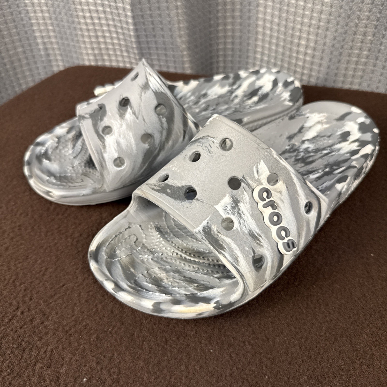 Crocs Marbled Slides Sandals Waterproof Slate Grey Gray Men-4/ Women-6