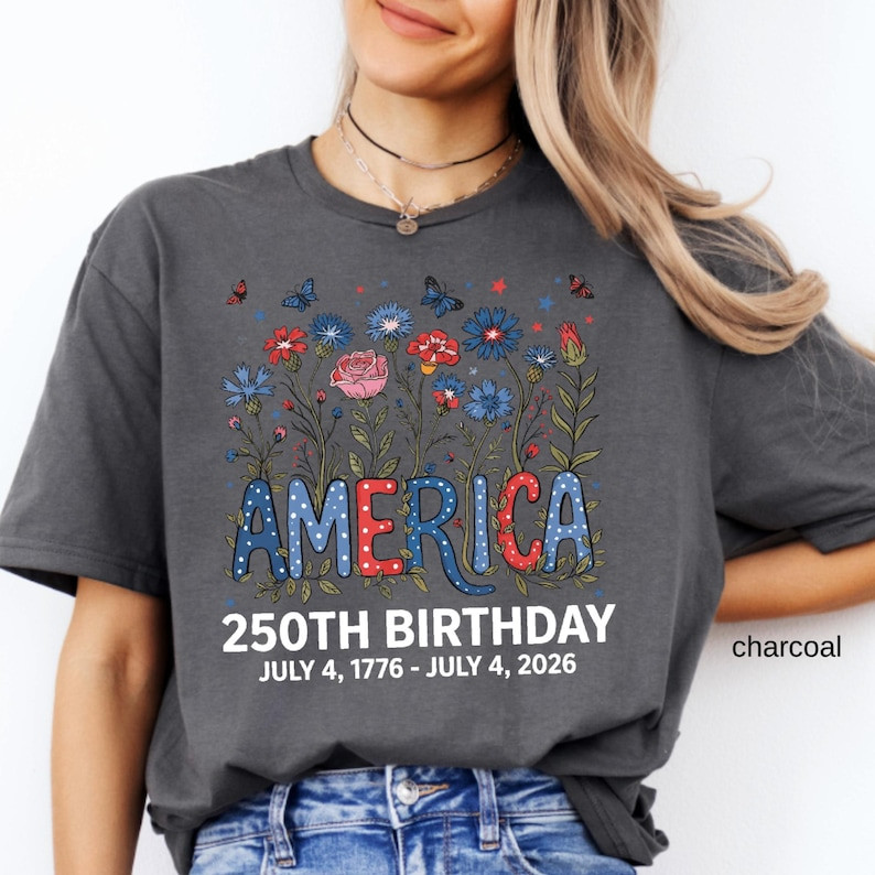 America 250 Years Flag Floral T-Shirt 4th of July Cottagecore Patriot Gift Tee