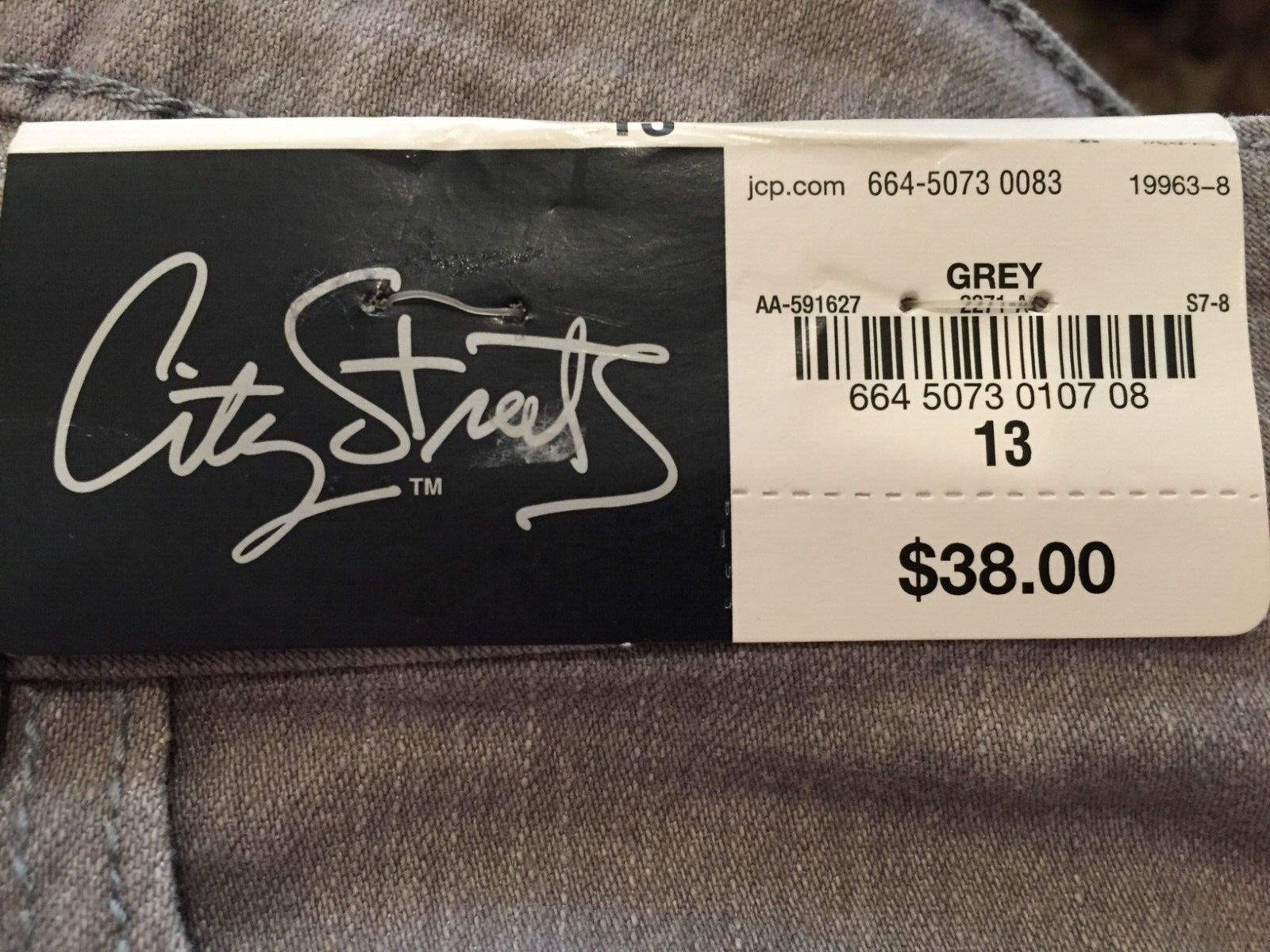 City Streets Casual, Jeans, Juniors SZ 13, Grey, Tag $38.00, NWT