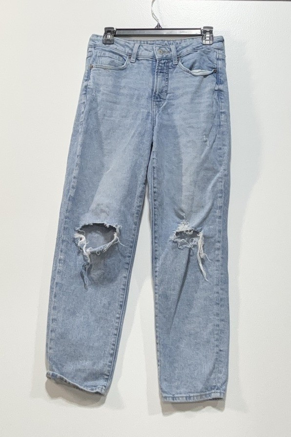 Old Navy Womens Straight Jeans Light Wash Blue Denim Distressed Button Zip 4