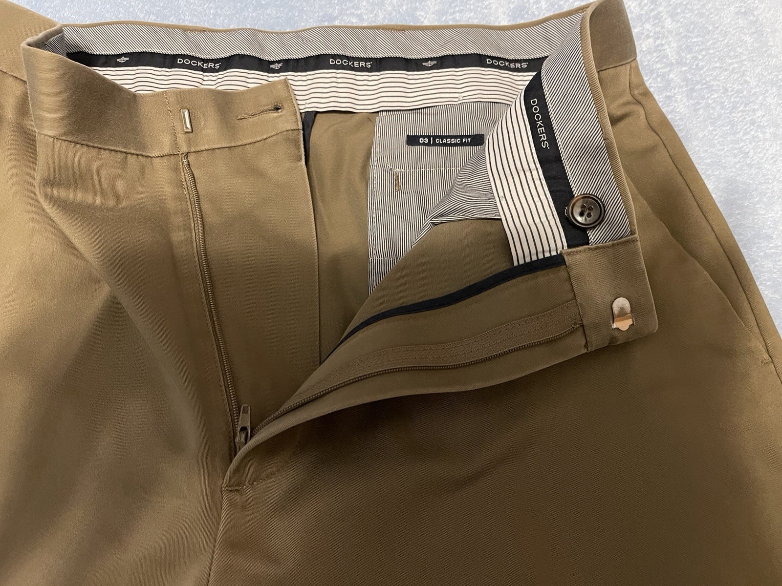 DOCKERS D3 CLASSIC FIT 32×30 TAUPE BROWN MENS STRAIGHT FRONT DRESS PANTS COTTON