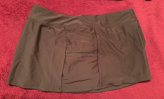 Woman’s Beach Diva Size 14 Swim Bottom Shorts Brown 81% Nylon 19% Spandex
