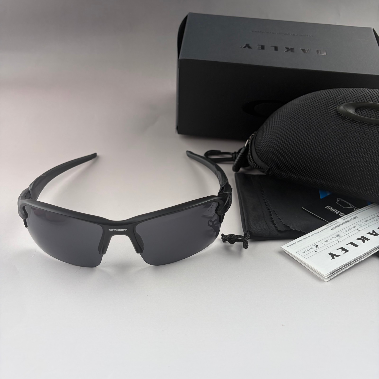 Oakley Flak Sunglasses Matte Black Frame Black Lens