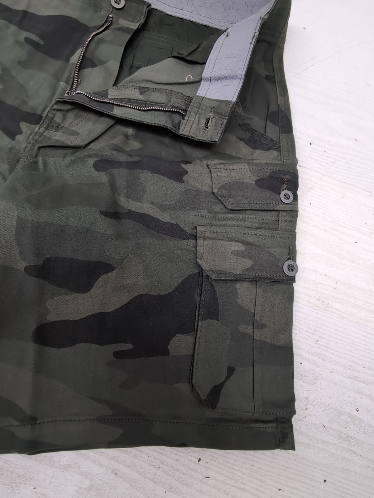 Iron Co Stretch Cargo Shorts Regular Fit Cotton Blend Jungle Camo Sz 36 BR1