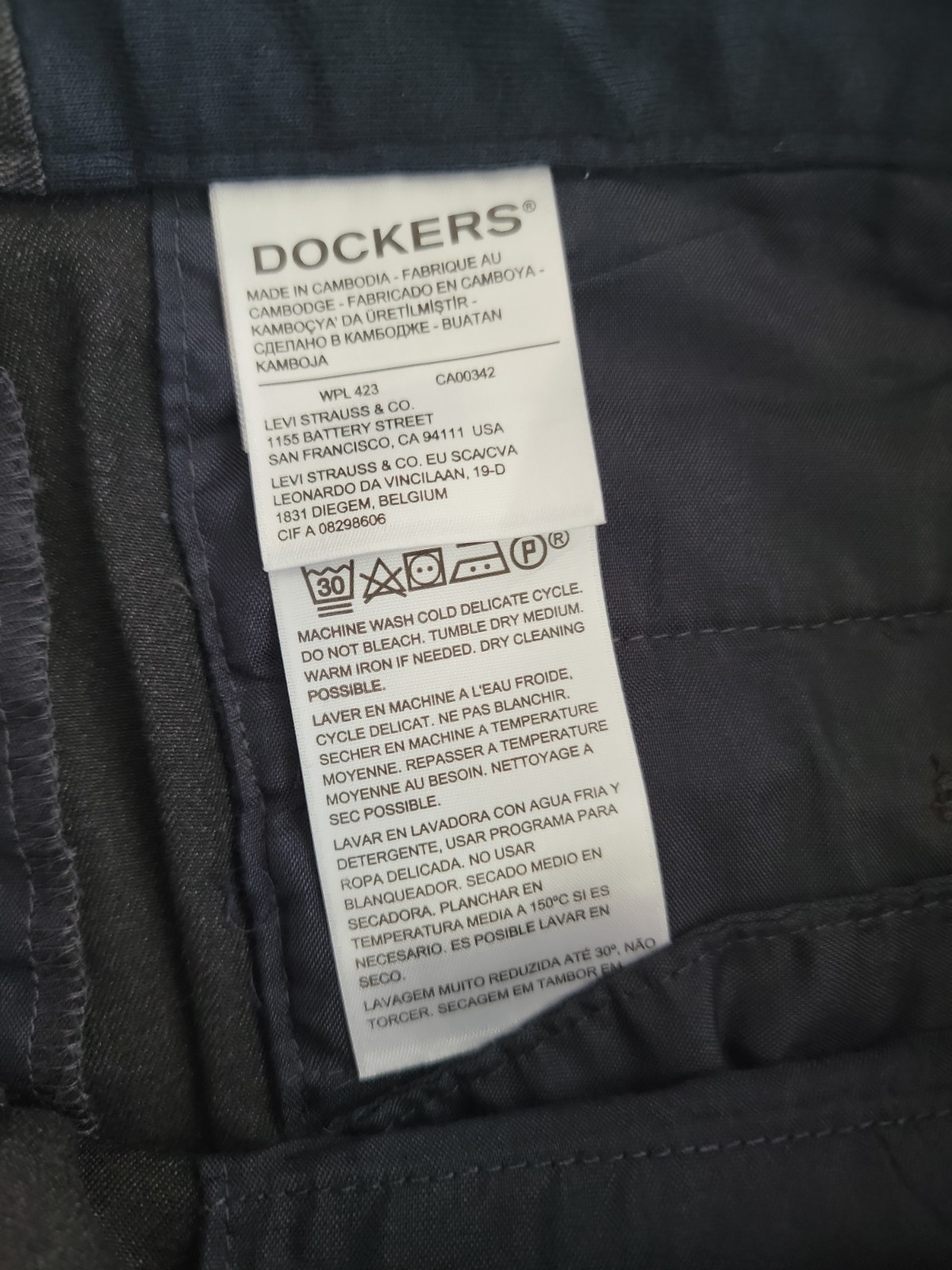 NEW $90 Dockers Comfort Khaki Relaxed Pleated Pants STRETCH 38 x 30 Expandable