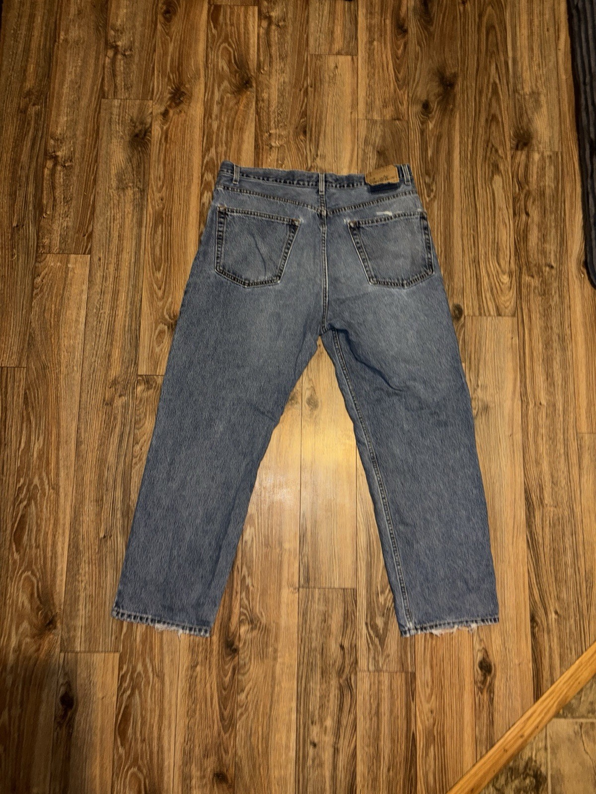 Levi’s 550 Men’s Relaxed Fit Jeans – Stonewash Blue (00550-4891)