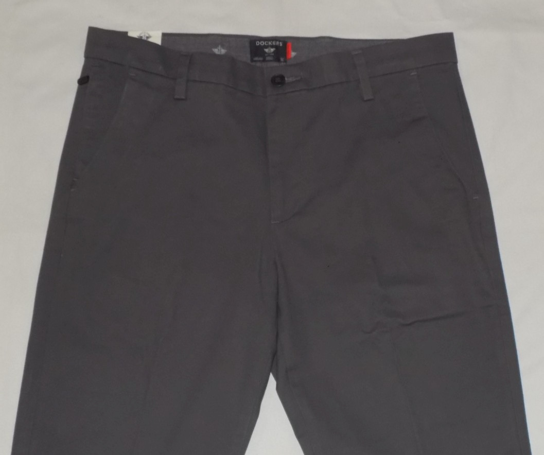 DOCKERS Men’s Workday Khaki 4-Way Stretch Slim Fit Pants Dark Gray 33X32 New