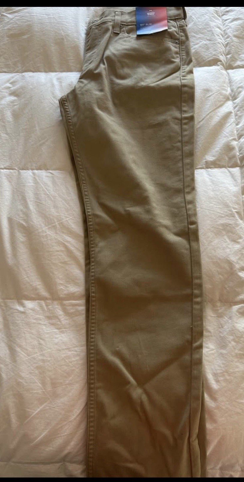 LEVI’S 511™ Slim Fit All Seasons Men’s PantsColor: Harvest GoldSize: 32W x 32L