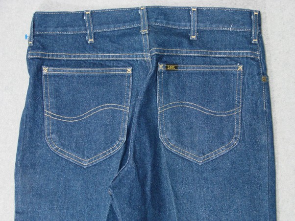 TI13407 USA VINTAGE 1980s *LEE* LOT 202 BOOT CUT JEANS 33×32 (msr 33″x32″) DARK